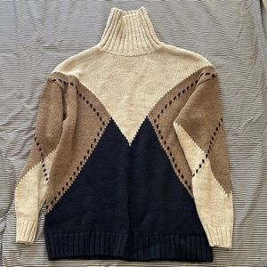 Large Zara knit sweater